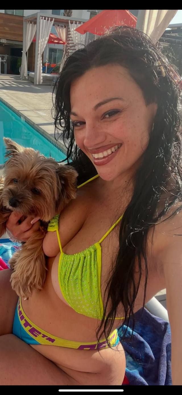 CLEAN AND JUICY PUSSY 💦🐱 AVAILABLE TO SATISFY YOUR SEXUAL URGE 😮‍💨😌 PAYMENT IN PERSON - Image 2